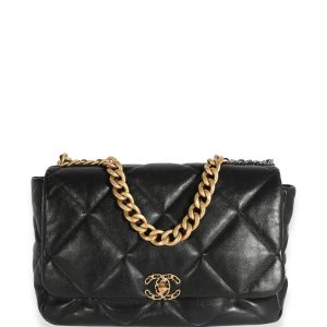 Pre-Owned large shoulder bag.